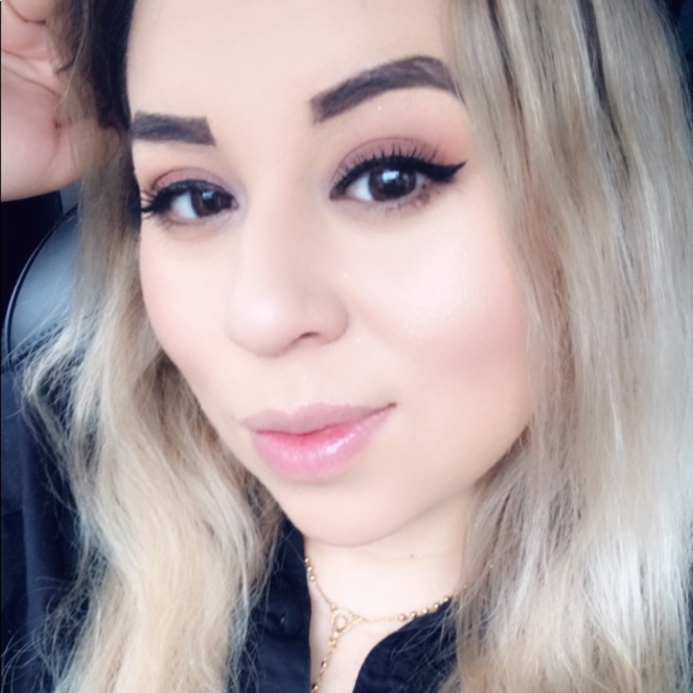 Meet your Posher, Johana